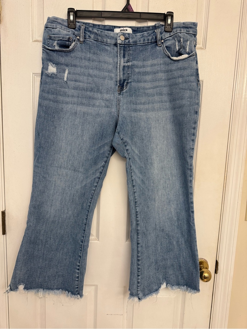 Mica Light Blue Distressed Cropped Jeans